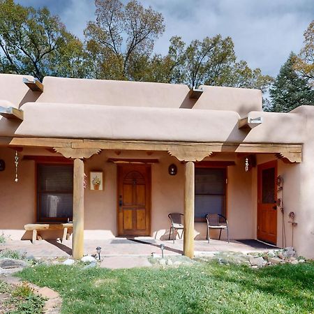 Theodora Charmer Taos Exterior photo